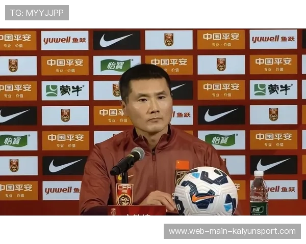 邵佳一强调集训强度，国足全队在迪拜进行一日三练