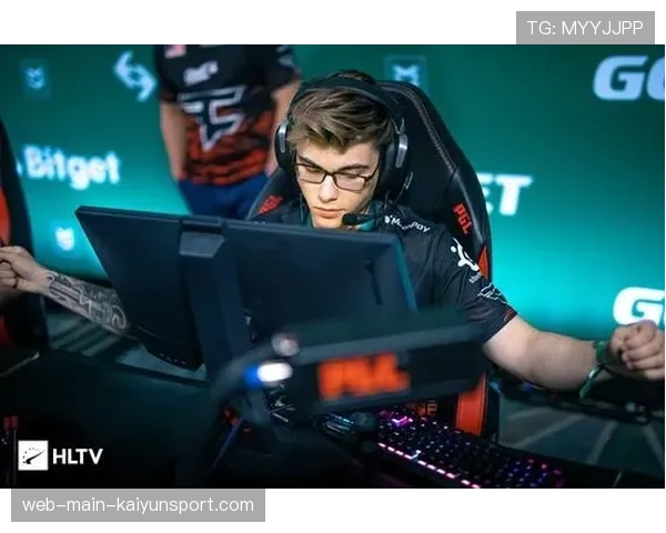 FaZe战术变化让解说彻底看懵 FaZe战术变化让解说彻底看懵